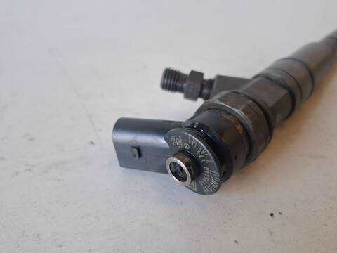 Foto 2ª: Inyectores Bmw Serie 3 315 320D 2.0 16V DIESEL CAT 150CV (2003)