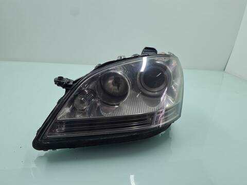 Foto 1ª: Faro Izquierdo Mercedes Clase ML 320 3.0 CDI W164) 224CV 165KW 164.122) [OM642940] (2006)