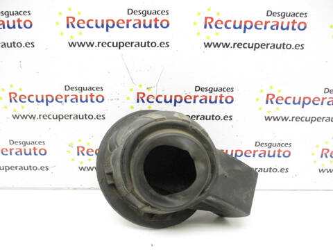 Foto 3ª: Tapa Exterior Combustible Ford Fiesta F6JB (2006)