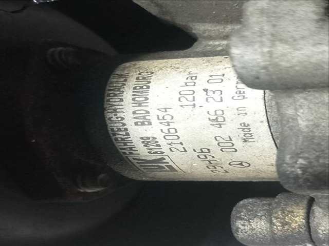 Foto 2ª: Bomba de Direccion Mercedes Vito 110 D EURO 2 638.174) 98CV 72KW [601970] (1996)