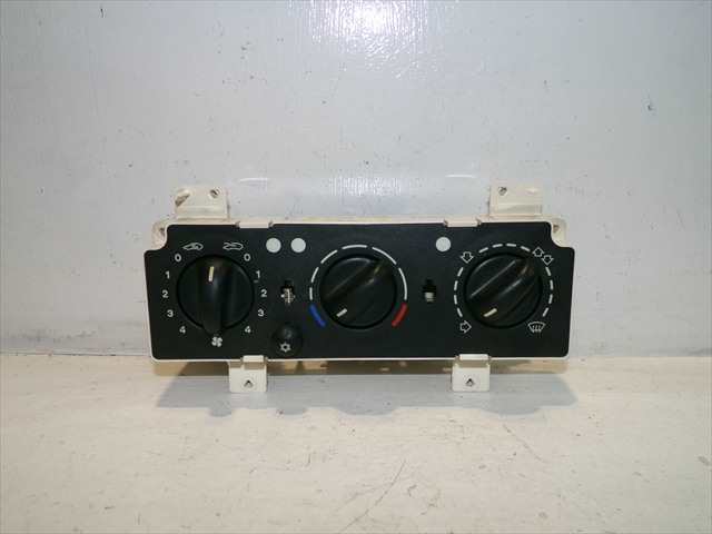 Foto 1ª: Mando Calefacción A. A. Citroen Xsara 1.9 D 1997-2000 [WJZ] (2000)