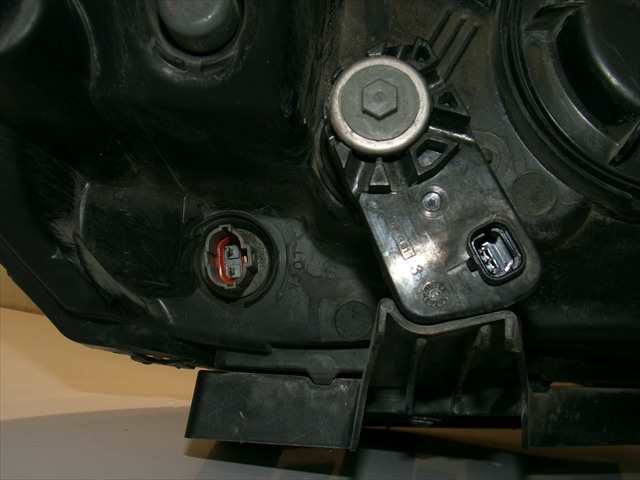 Foto 4ª: Faro Izquierdo Ssangyong Korando 2.0 D 2010-2019 [671950] (2013)