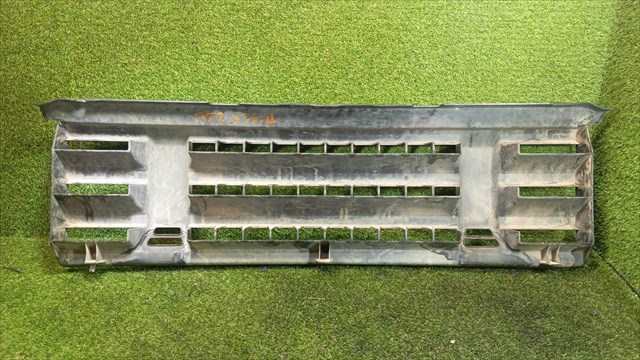 Foto 2ª: Rejilla Delantera Land Rover Discovery 2.5 TDI 200 TDI 3P [12L] (1990)