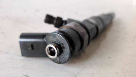 Foto 2ª: Inyectores Bmw Serie 1 114 120D 2.0 16V DIESEL 163CV (2007)