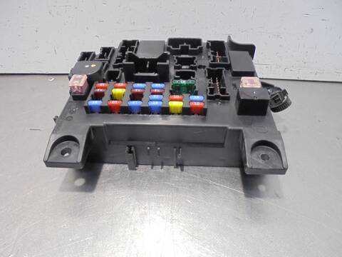 Foto 3ª: Caja Reles Fusibles Mitsubishi ASX CHALLENGE 2WD 117CV 86KW [4A92] (2010)
