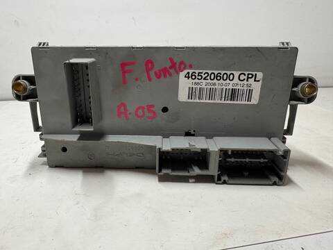 Foto 3ª: Caja Reles Fusibles Fiat Punto 1.2 G 188) BERLINA