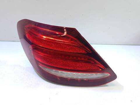 Piloto Trasero Izquierdo Mercedes Clase E 180 E 220 D 213.004) 194CV 143KW