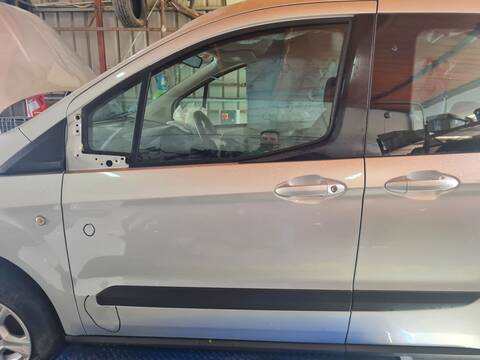 Puerta Delantera Izquierda Ford Transit COMBI AMBIENTE 101CV 74KW