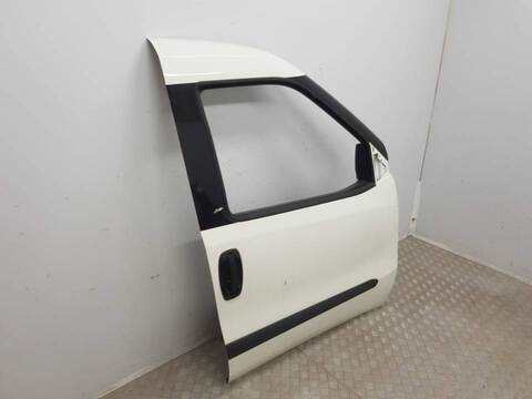 Foto 2ª: Puerta Delantera Derecha Opel Combo KASTEN L1H1 24T [A13FD 330A1000] (2011)