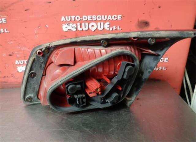 Piloto Trasero Izquierdo Renault Vel Satis 2.0 EXPRESSION [2.0 LTR. - 120 KW 16V TURBO]