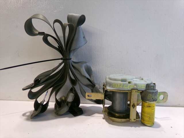 Cinturón Delantero Izquierdo Kia Carnival 2.9 CRDI 2001-2006