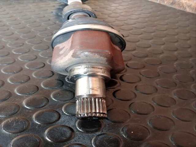 Foto 3ª: Transmision Delantera Izquierda Ford B Max AMBIENTE 1 ECOBOOST CAT 140CV (2012)