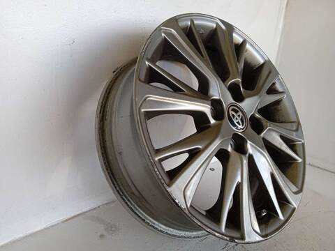 Foto 3ª: LLanta Aleacion Toyota Yaris HYBRID ACTIVE 101CV [1NZFXE] (2018)