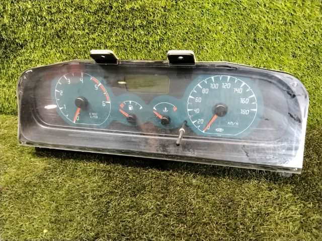 Cuadro de Instrumentos Nissan Terrano 2.7 TD TI 5P