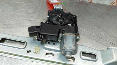 Foto 3ª: Elevalunas Manual Trasero Derecho Opel Zafira SELECTION 140CV 103KW [A14NET] (2013)