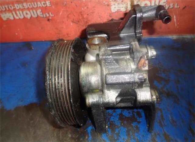 Foto 2ª: Bomba Servodireccion Mercedes Clase CLK 200 2.0 16V CAT 136CV 100KW (208.335) M111 E20 CAT [M 111.945]