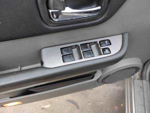 Botonera Elevalunas Nissan X-Trail YD22DDTI T30)