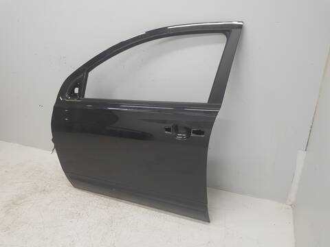 Foto 3ª: Puerta Delantera Izquierda Nissan Qashqai TEKNA (2007)