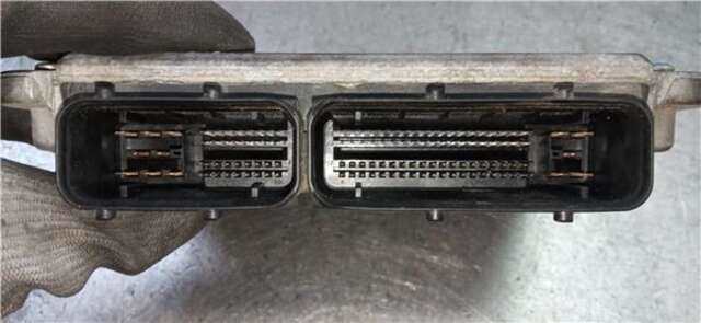 Foto 3ª: Centralita Motor ECU Seat Leon 1.6 SIGNO [1.6 LTR. - 77 KW 16V] [AZD]
