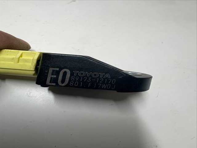 Foto 2ª: Sensor Impacto Airbag Toyota Prius VERSION INDEFINIDA (2013)