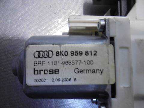 Foto 2ª: Elevalunas Eléctrico Trasero Derecho Audi A4 BASICO AVANT 143CV 105KW [CAG] (2008)