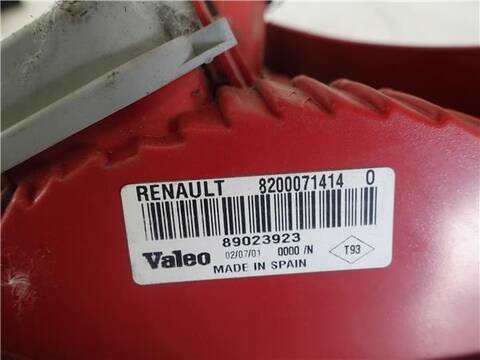 Foto 3ª: Piloto Trasero Derecho Renault Clio 1.2 AUTHENTIQUE 58CV 43KW [D7F 746] (2001)