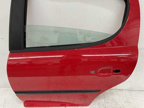 Foto 3ª: Puerta Trasera Izquierda Peugeot 207 CONFORT 90CV 66KW [9HXDV6ATED4] (2010)