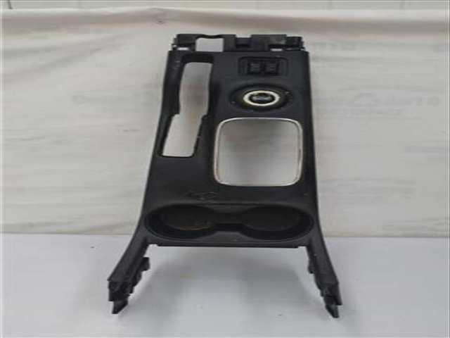 Consola Central Mitsubishi Outlander HIBRIDO PHEV KAITEKI 4WD HIBRIDO 203CV 89KW