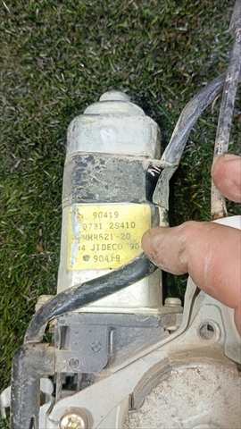 Foto 3ª: Elevalunas Eléctrico Delantero Izquierdo Nissan Navara 2.5 D D22 104CV [TD25TI] (2001)