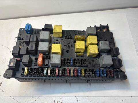 Caja Reles Fusibles Mercedes Clase ML 230 VERSION INDEFINIDA