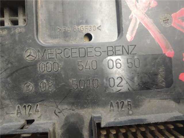 Foto 3ª: Caja Reles Fusibles Mercedes Vito 2.2 112 CDI [2.2 LTR. - 90 KW 16V CDI TURBODIESEL CAT]