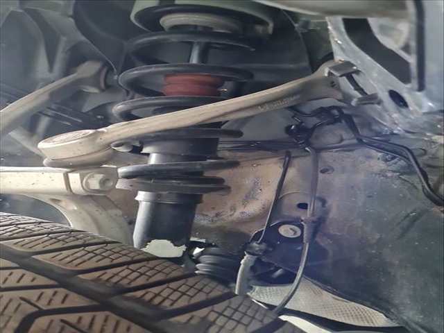 Amortiguador Delantero Izquierdo Audi Q5 2.0 TDI 150CV 110KW