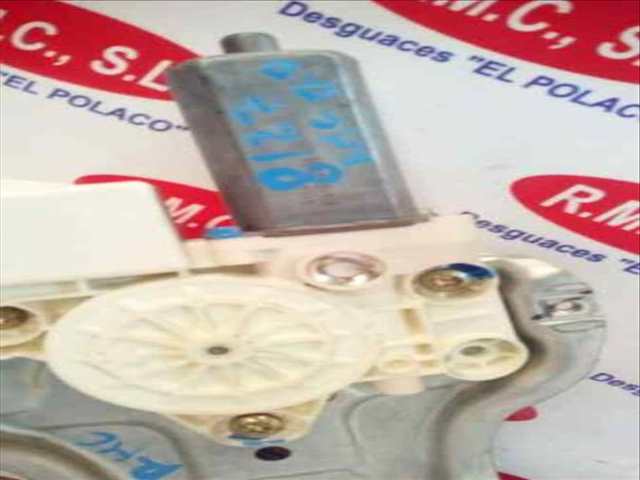 Foto 2ª: Elevalunas Eléctrico Delantero Derecho Toyota Corolla 2.0 D-4D LINEA SOL BERLINA 90CV 66KW [1CD-FTV] (2003)