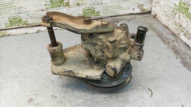 Foto 3ª: Bomba Servodireccion Nissan Patrol 2.8 TD Y60 5P [RD28T] (1989)