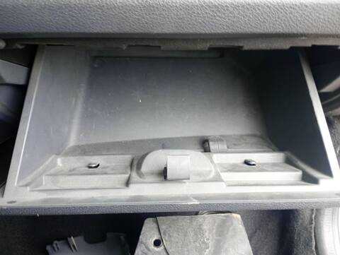 Foto 2ª: Guantera Dacia Lodgy LAUREATE 116CV 85KW [H5FC4] (2015)