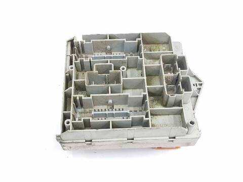 Foto 3ª: Caja Reles Fusibles Alfa Romeo Gt 1.9 JTD 16V 150CV [937A5000] (2004)