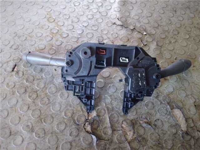 Foto 2ª: Mando Multifuncion Citroen C4 1.6 COLLECTION [1.6 LTR. - 80 KW HDI CAT (9HY - DV6TED4)] [9HY (DV6TED4)]