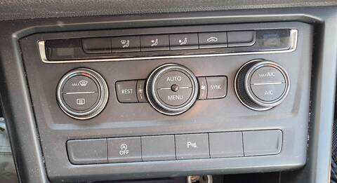 Mando Climatizador Volkswagen Touran EDITION BMT 116CV 85KW