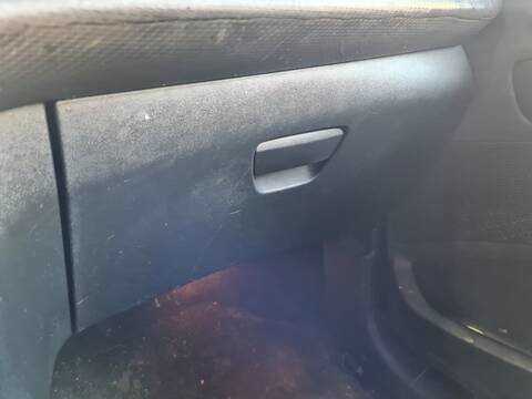 Foto 1ª: Guantera Peugeot 2008 ALLURE 114CV 84KW [9H05] (2014)