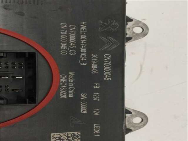 Foto 3ª: Centralita Faros Xenon DS 7 E-TENSE 4X4 SO CHIC 299CV [5G06] (2020)