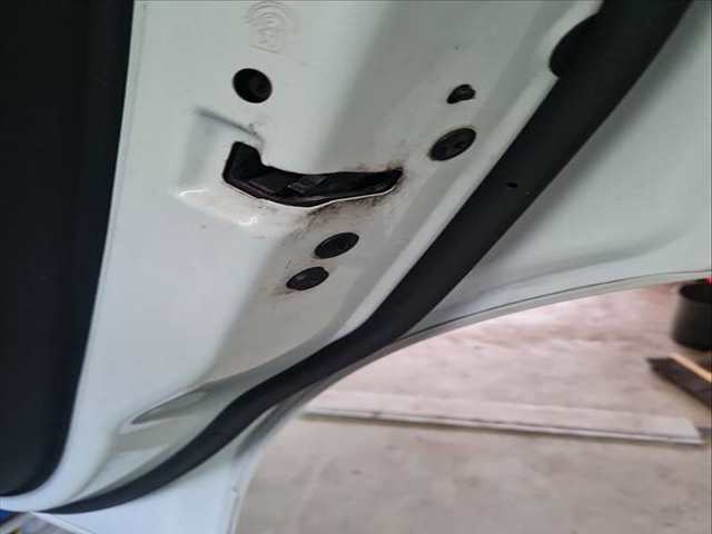 Cerradura Puerta Trasera Derecha Citroen C4 1.2 THP 110 110CV 81KW