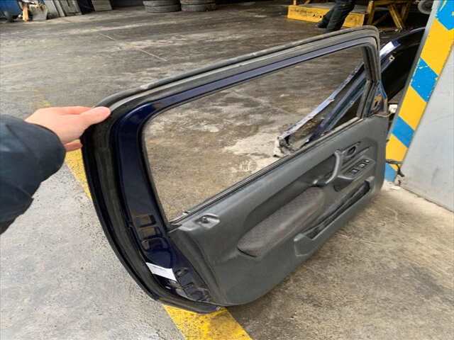 Foto 2ª: Puerta Delantera Izquierda Suzuki Jimny 1.3 16V82CV 0CV [M13A] (2006)