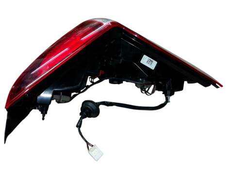 Foto 2ª: Piloto Trasero Izquierdo Hyundai Bayon 1.0 T-GDI 48V-HYBRID (2021)