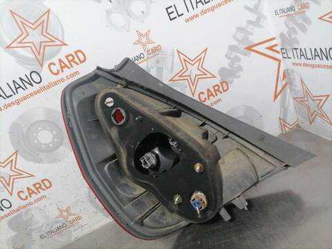 Foto 2ª: Piloto Trasero Derecho Honda Jazz 1.4 S 83CV 61KW [L13A1] (2003)