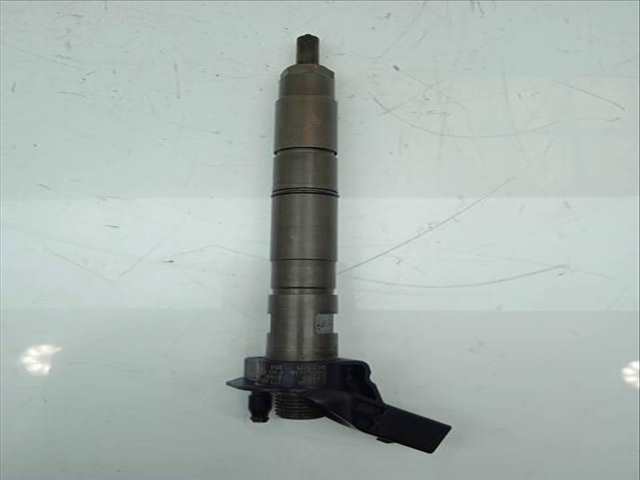 Foto 2ª: Inyectores Audi A5 3.0 TDI QUATTRO COUPE 239CV 176KW [CAP] (2007)