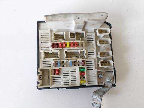 Caja Reles Fusibles Renault Scenic DYNAMIQUE 1.6 16V 111CV