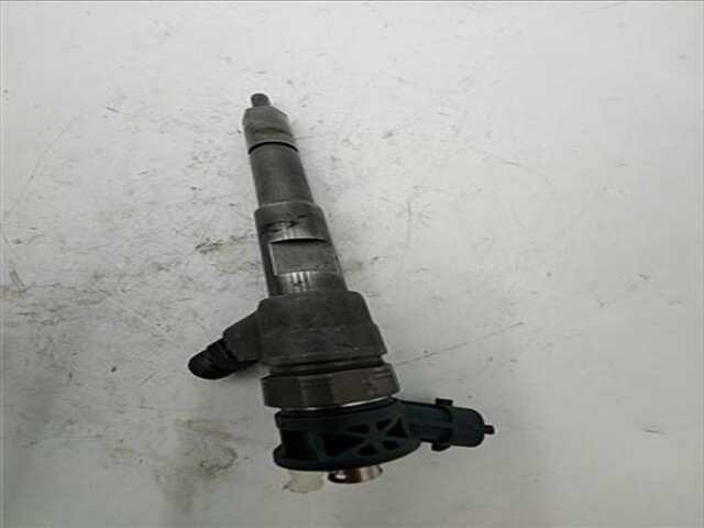 Foto 3ª: Inyectores Renault Clio 1.5 EXPRESSION [1.5 LTR. - 48 KW DCI DIESEL] [K9K 704]