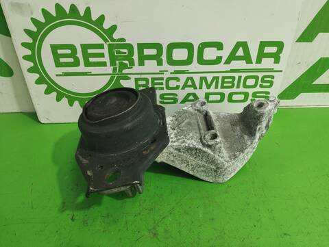 Foto 3ª: Soporte Motor Renault Megane 1.5 DCI DIESEL BERLINA 106CV 78KW II CLASSIC BERLINA (2007)