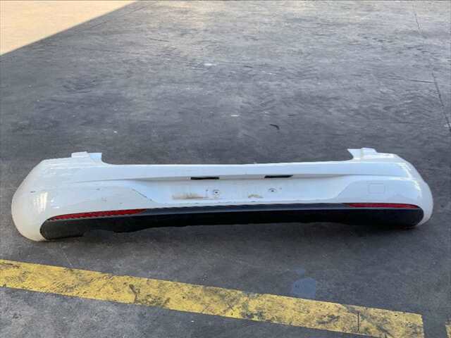 Paragolpes Trasero Opel Astra 1.6 CDTI 110CV/81KW