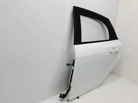 Foto 4ª: Puerta Trasera Izquierda Ford Focus 1.6 TDCI CAT 95CV 70KW [T3DA] (2014)